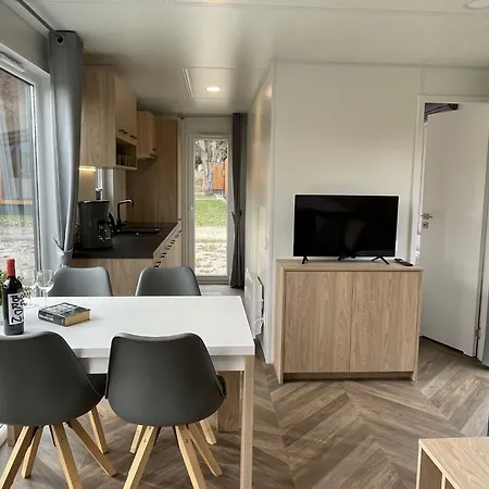 بيت للعطل Tiny Haus Libelle By Interhome *